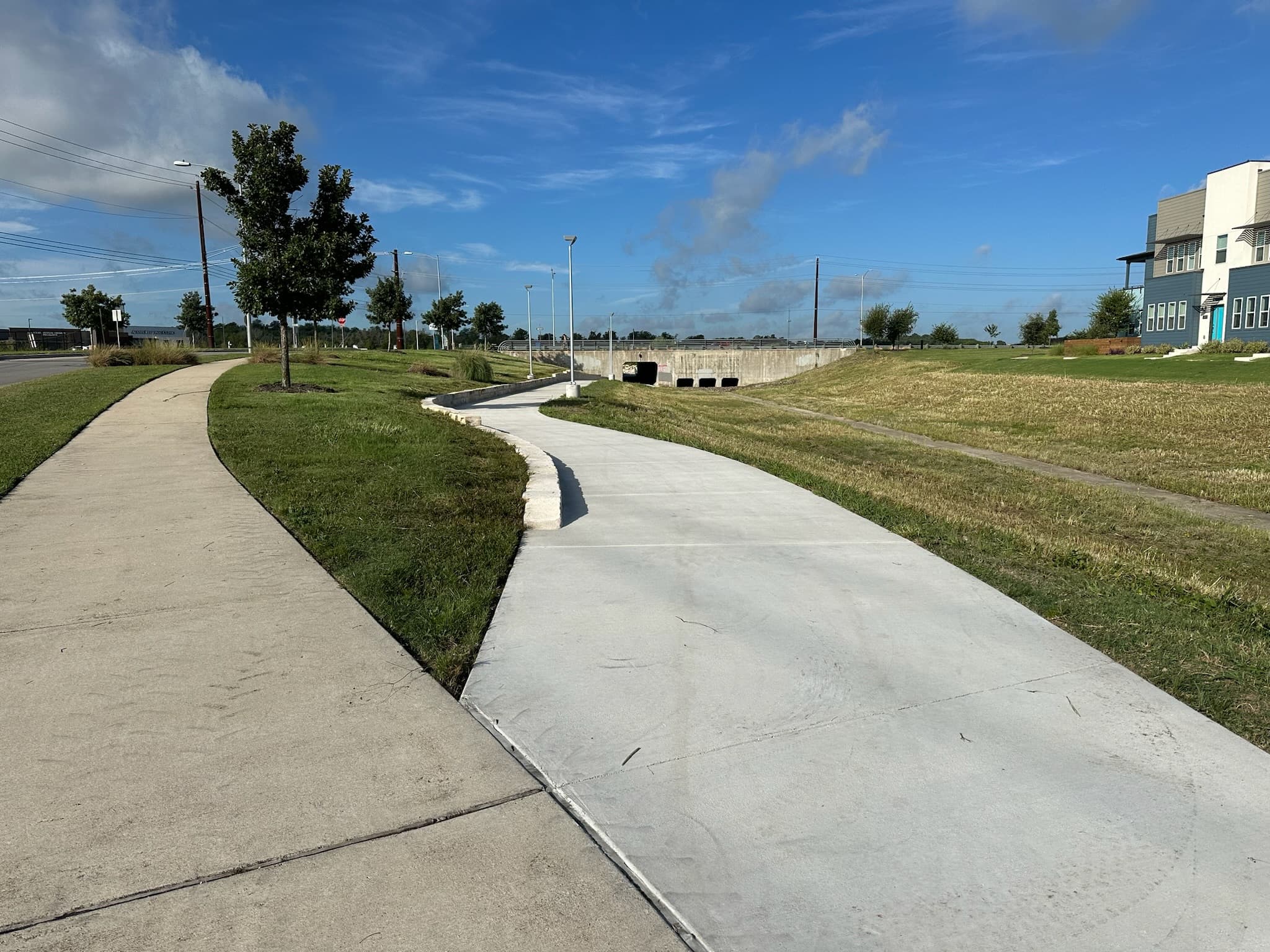 Vertex tunnel and trail